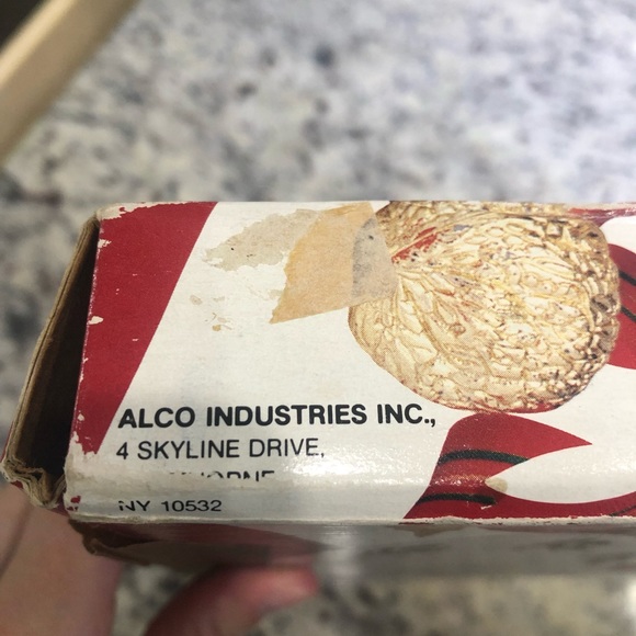 Vintage holly berries porcelain 2 tiered holiday tidbit server - Picture 4 of 10